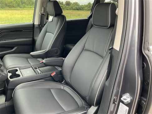 New 2026 Honda Odyssey Touring image 19