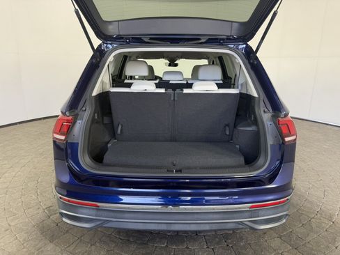 Used 2023 Volkswagen Tiguan SE FWD image 7