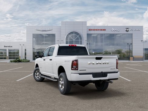 New 2026 RAM 2500 Big Horn AWD/4WD image 3