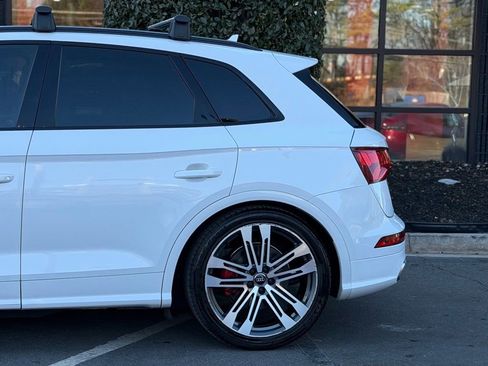 Used 2020 Audi SQ5 Premium Plus w/ Premium Plus Package image 11