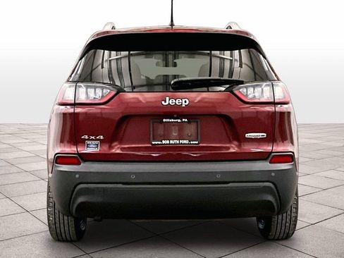 Used 2019 Jeep Cherokee Latitude Plus AWD/4WD image 4