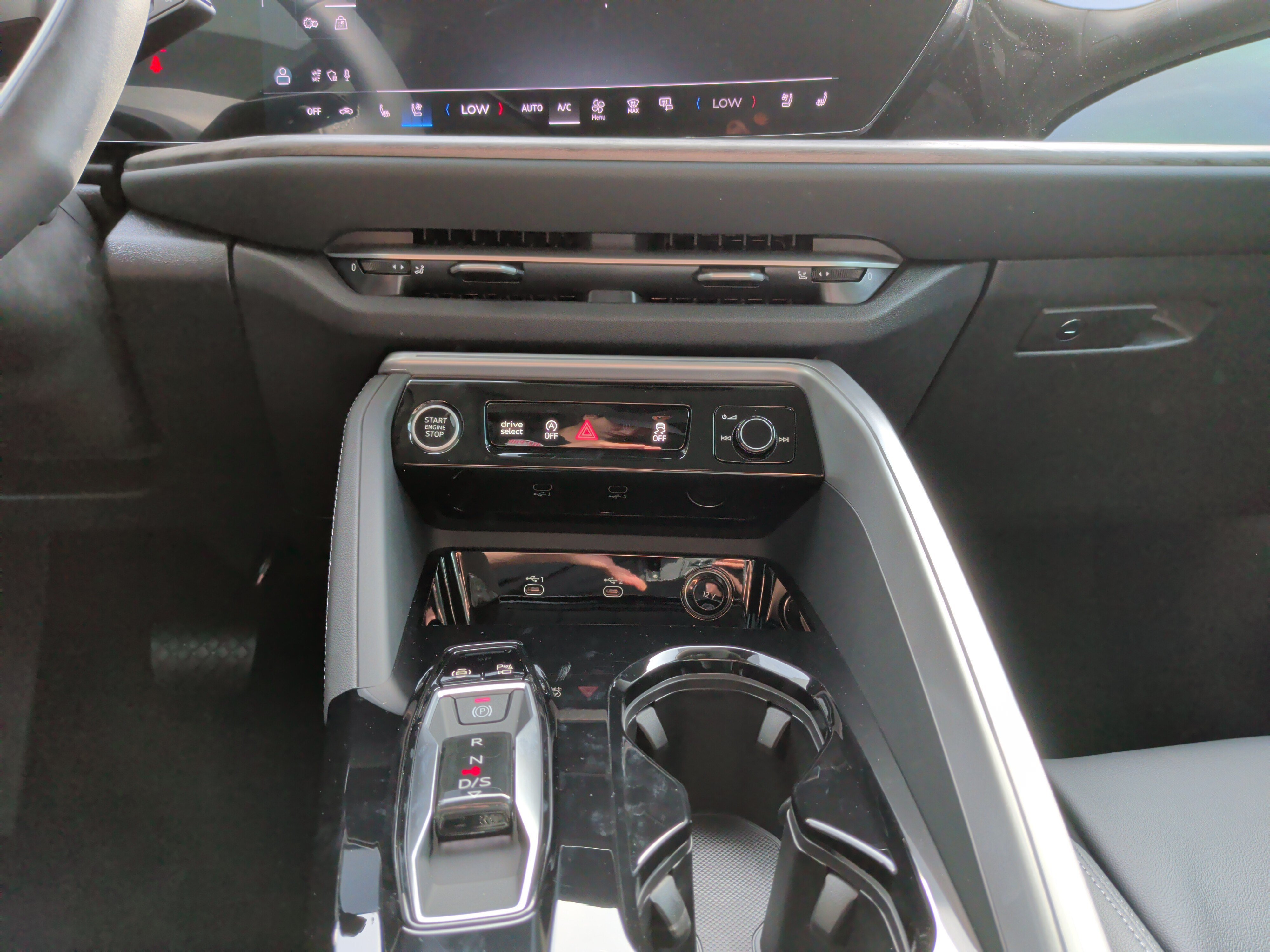 Used 2025 Audi Q5 Premium Plus AWD/4WD image 24