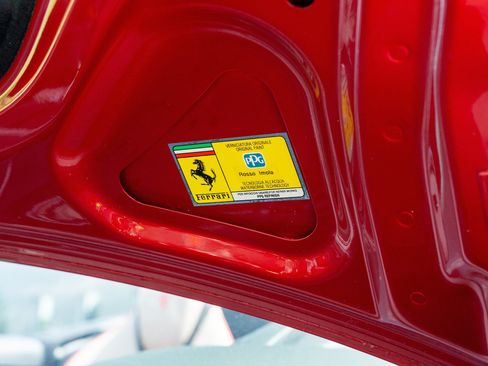 Used 2024 Ferrari Roma Spider RWD image 25