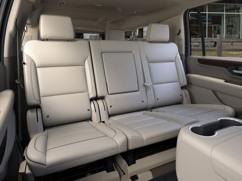New 2026 GMC Yukon XL Denali w/ Denali Reserve Package AWD/4WD image 17