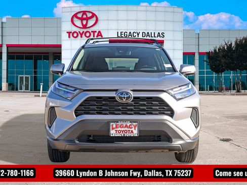 Used 2025 Toyota RAV4 XLE image 6