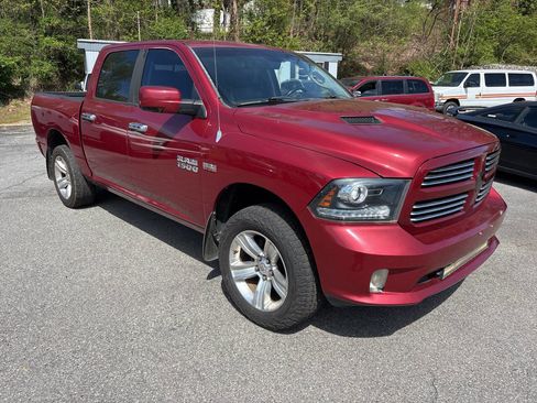 Used 2013 RAM 1500 Sport w/ Sport Premium Group image 10
