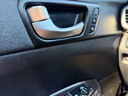 Used 2020 Kia Optima Premium FWD image 28