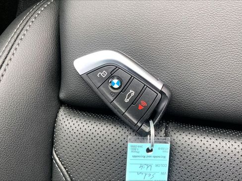 Used 2024 BMW 330i Sedan image 14