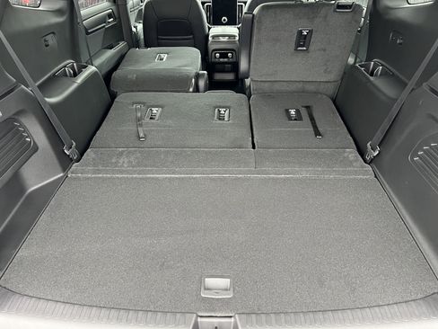 New 2026 GMC Acadia AT4 w/ Super Cruise Package image 22