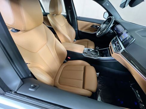 Used 2022 BMW 330i Sedan w/ Premium Package RWD image 28