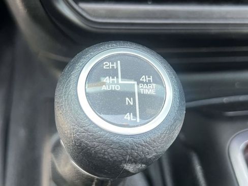 Used 2023 Jeep Wrangler Unlimited w/ Sun & Screen Package AWD/4WD image 32