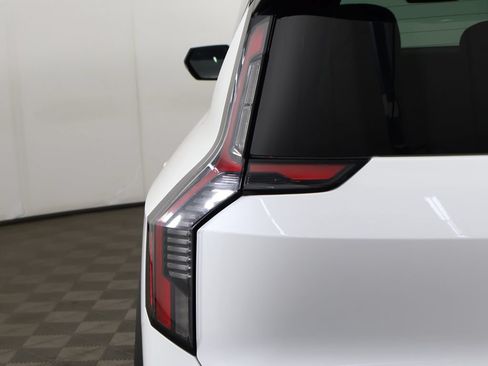 Used 2024 Kia EV9 Light RWD image 16