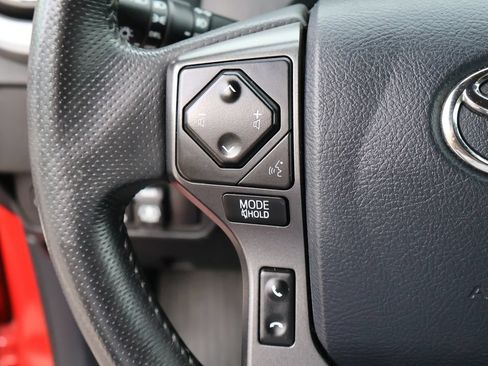 Used 2017 Toyota Tacoma TRD Sport w/ Tow Package AWD/4WD image 29