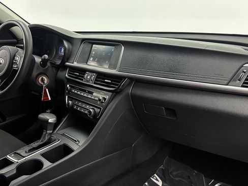 Used 2018 Kia Optima LX image 32