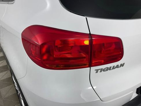 Used 2015 Volkswagen Tiguan SE image 20