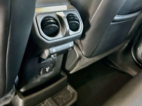 Used 2023 Jeep Wrangler Unlimited Sahara w/ Cold Weather Group AWD/4WD image 28