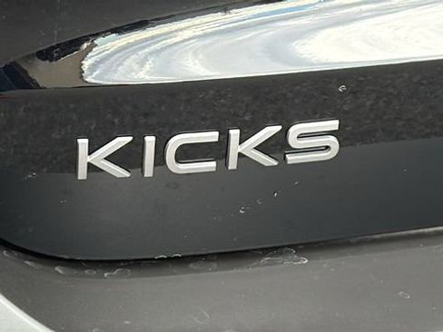 New 2026 Nissan Kicks SR AWD/4WD image 28