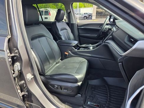 Used 2021 Jeep Grand Cherokee L Limited image 19