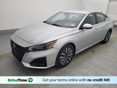 Used 2023 Nissan Altima 2.5 SV