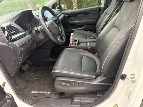 Used 2023 Honda Odyssey Elite image 21