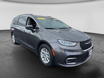 Used 2022 Chrysler Pacifica Touring-L