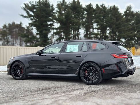 New 2026 BMW M5 Touring w/ Executive Package image 5