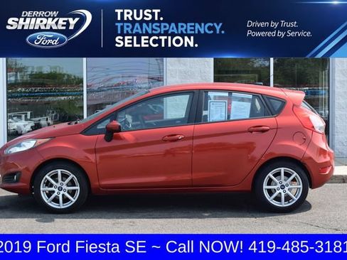 Used 2019 Ford Fiesta SE w/ Equipment Group 201A FWD image 2