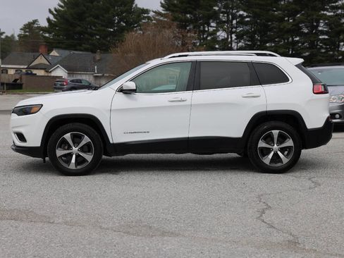 Used 2019 Jeep Cherokee Limited image 2