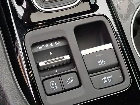 Used 2024 Honda Pilot Touring image 27