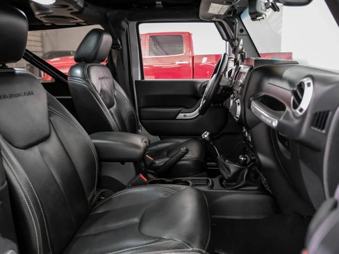 Used 2013 Jeep Wrangler Rubicon w/ PWR Convenience Group AWD/4WD image 33