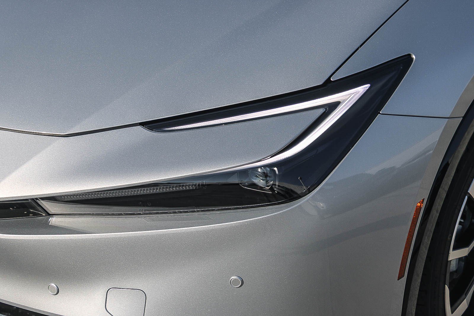 New 2027 Toyota Prius Plug-In Hybrid FWD image 5