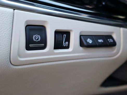 Used 2021 Cadillac XT6 Premium Luxury image 22