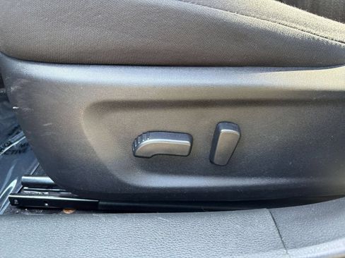 Used 2025 Nissan Altima 2.5 SV FWD image 22