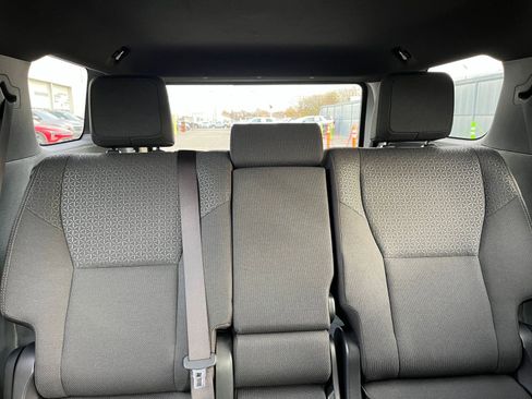 Used 2025 Toyota 4Runner SR5 image 38