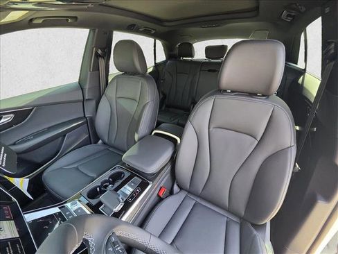 New 2026 Audi Q8 Premium image 15