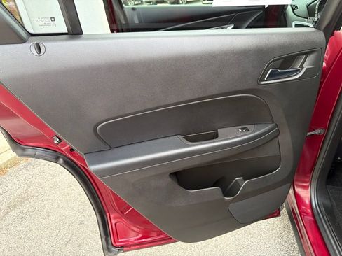 Used 2017 GMC Terrain SLE FWD image 13