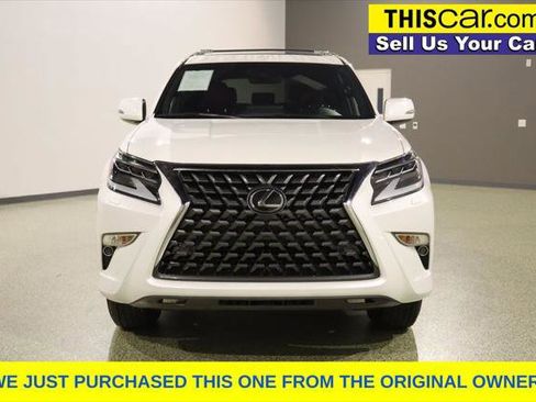 Used 2022 Lexus GX 460 Premium w/ Premium Package image 2