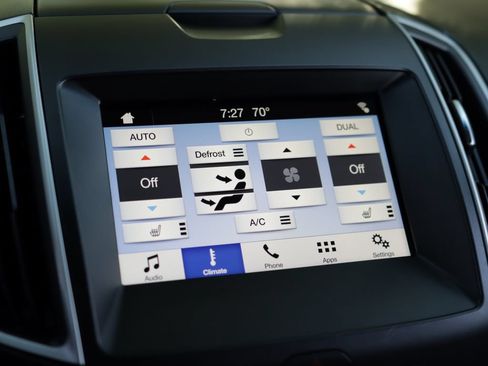 Used 2017 Ford Edge SEL w/ Equipment Group 201A FWD image 14