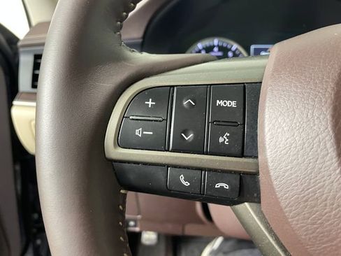 Used 2016 Lexus ES 350 w/ Premium Package w/Wood Trim image 12