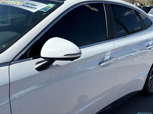 Certified 2023 Hyundai Sonata Limited FWD image 27