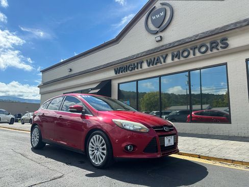 Used 2012 Ford Focus Titanium image 1