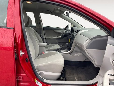 Used 2010 Toyota Corolla LE image 15