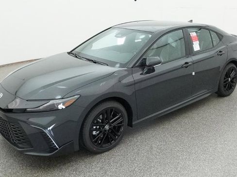 New 2026 Toyota Camry SE FWD image 1