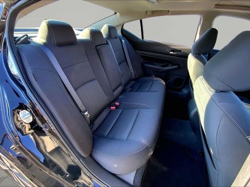 Used 2021 Nissan Altima 2.5 SV w/ SV Premium Package image 17