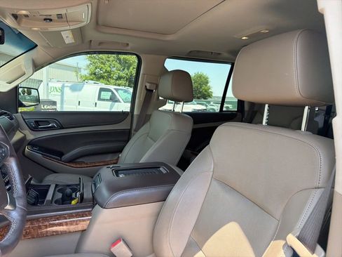 Used 2017 Chevrolet Tahoe Premier RWD image 13