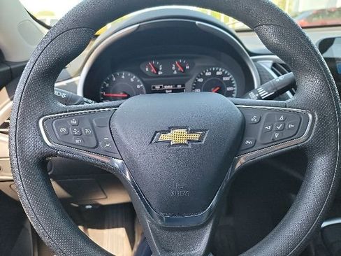 Used 2024 Chevrolet Malibu LT FWD image 14