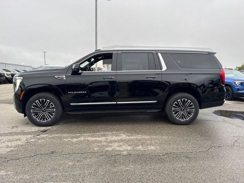 New 2026 GMC Yukon XL Elevation w/ Elevation Premium Package image 2