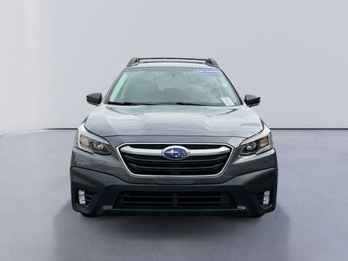 Used 2022 Subaru Outback Premium image 8