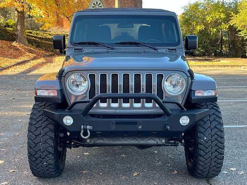 Used 2018 Jeep Wrangler Unlimited Sahara image 29