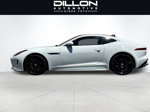 Used 2017 Jaguar F-TYPE R AWD/4WD image 7